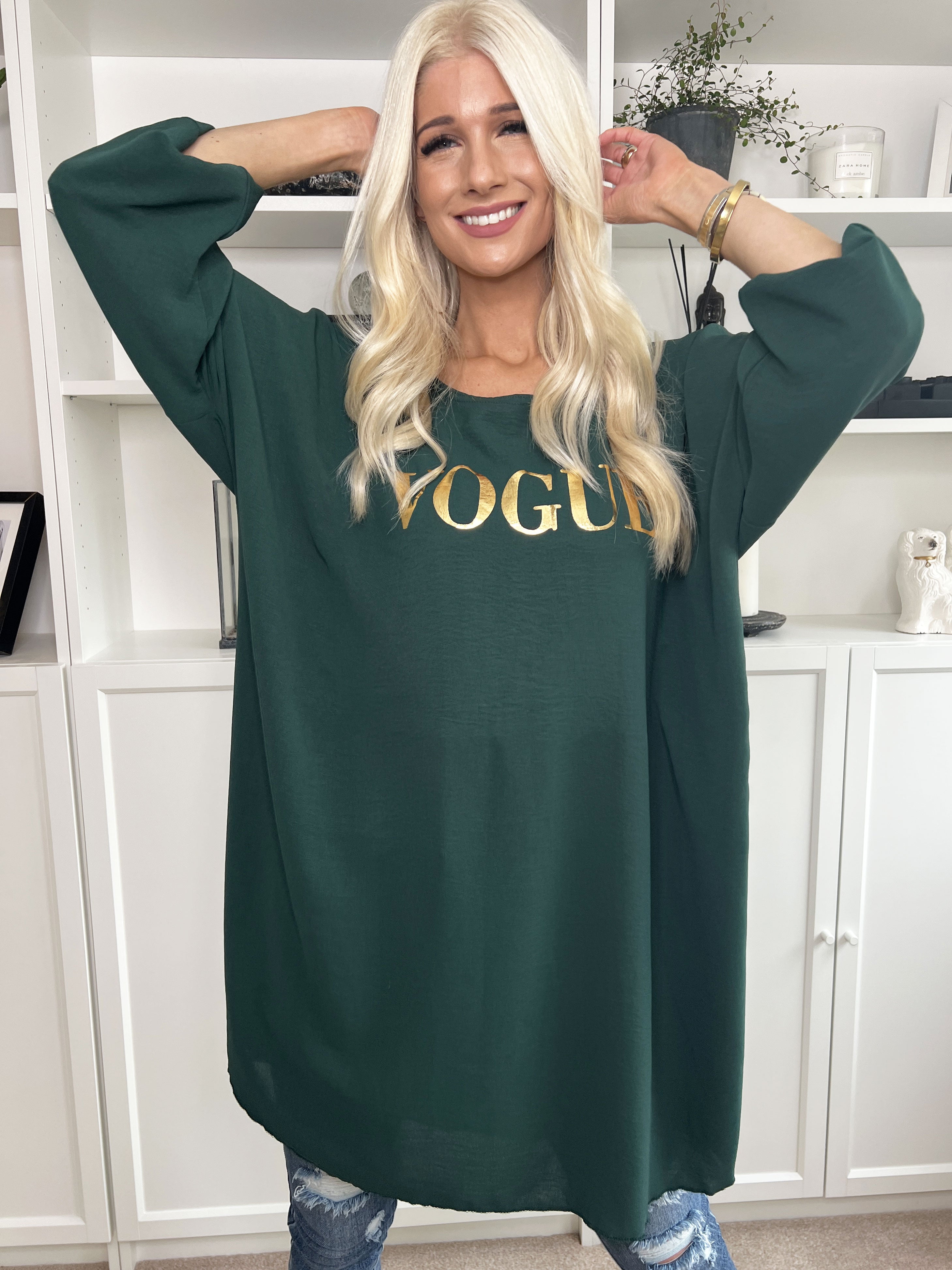 Nella - Cool klänning med skrift